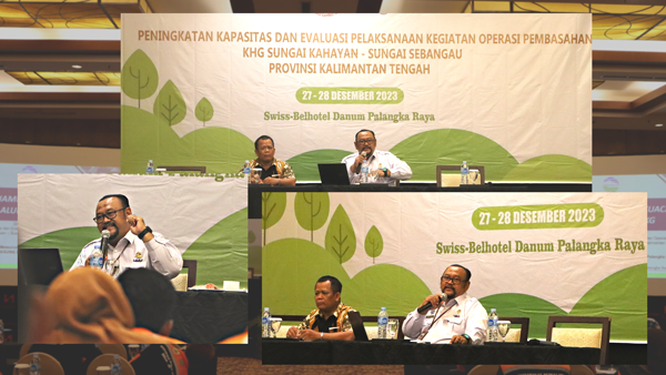 Stasiun Meteorologi Kelas I Tjilik Riwut Menjadi Narasumber Dalam Rapat Peningkatan Kapasitas dan Evaluasi Pelaksanaan Kegiatan Operasi Pembahasan di KHG Sungai Kahayan - Sungai Sebangau Provinsi Kalimantan Tengah